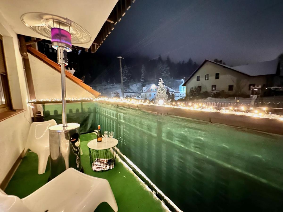 Champion'S Apartment Balkon Garaz Klima ชเจอร์ค ภายนอก รูปภาพ