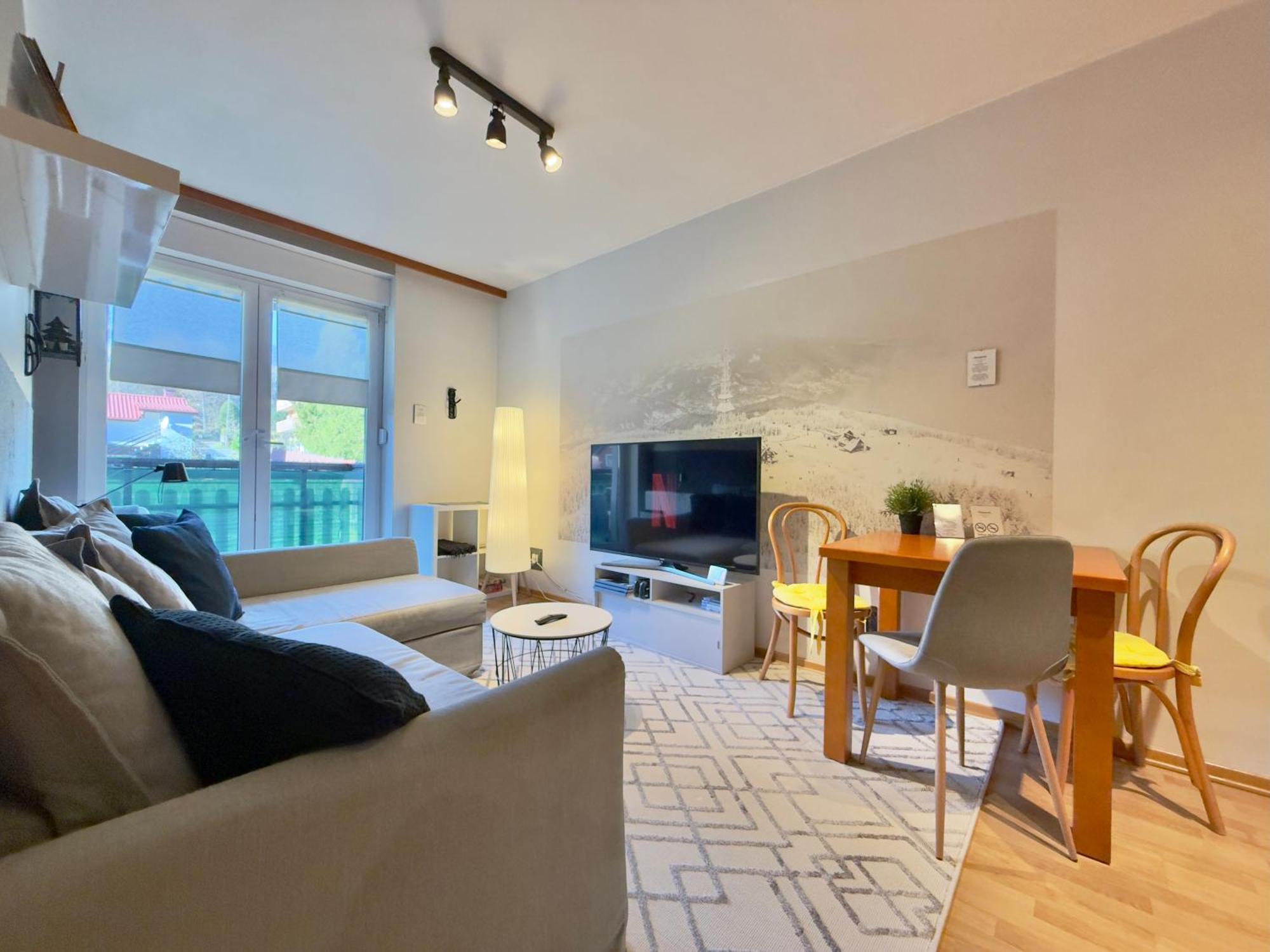Champion'S Apartment Balkon Garaz Klima ชเจอร์ค ภายนอก รูปภาพ